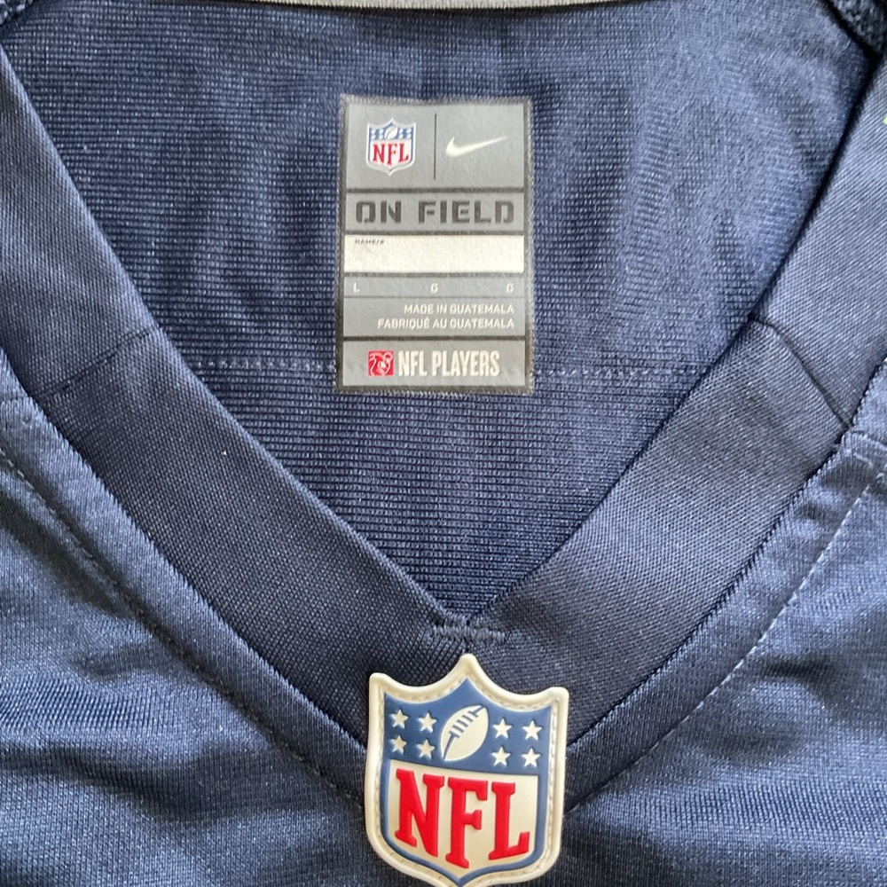 NFL SEATTLE SEAHAWKS WOMEN 12 “ METCALF 14 ” NIKE JERSEY, SizeL.
